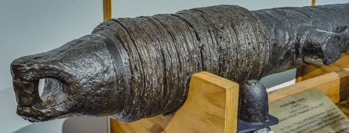 Treasures from the Museum — April 2016 — photograph 3 from the original article