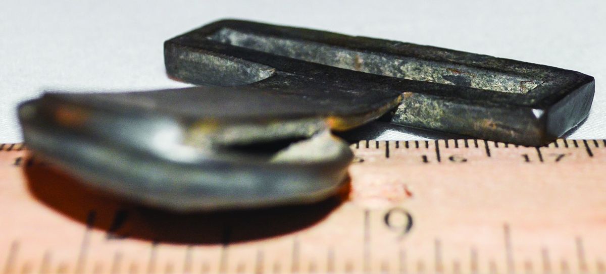 The CSA device appears to be soldered to the tang.