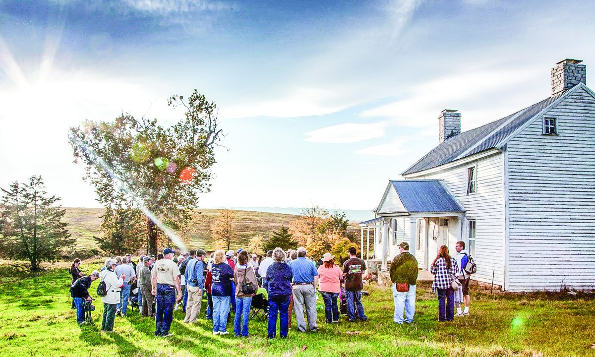 This ‘History at Sunset’ ranger tour on core battlefield land not only describes the battle but also its impact on civilians living in Heater House.