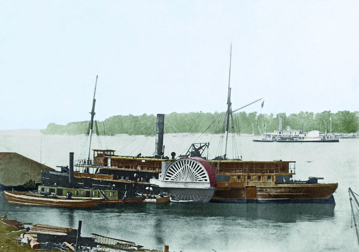 USS/CSS General Bragg with two small tugs Colorization © 2017 civilwarincolor.com courtesy civilwarincolor.com/cwn (Naval History and Heritage Command)