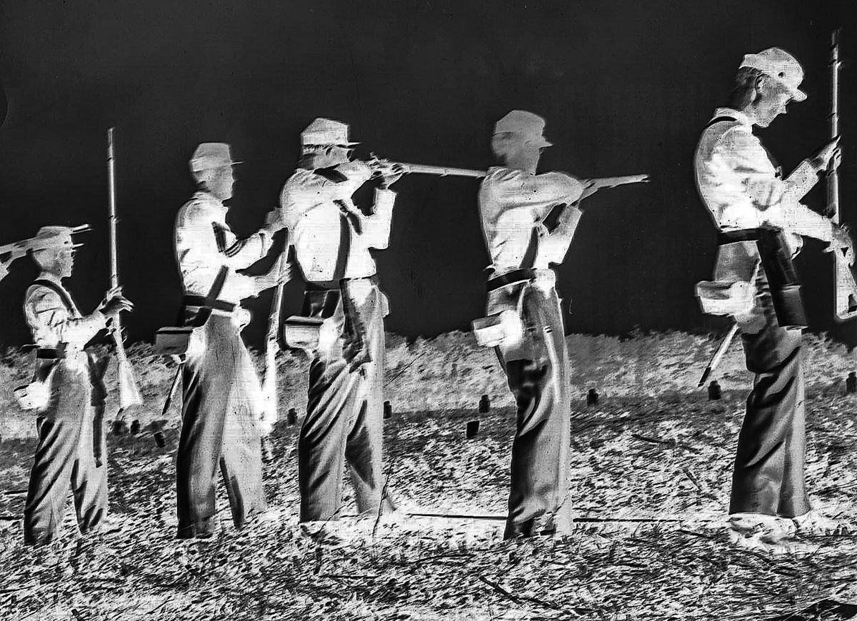 Civil War sharpshooters take aim.
