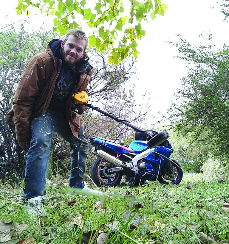 Chris at undisclosed relic hunting site in Texas, November 2017.