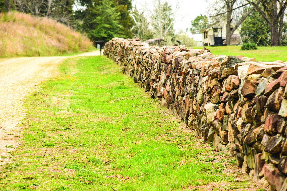 Stone Wall and Sunken Road – The stone wall at the Sunken Road below Marye’s Height protected Confederate infantrymen during the series of Union assaults.