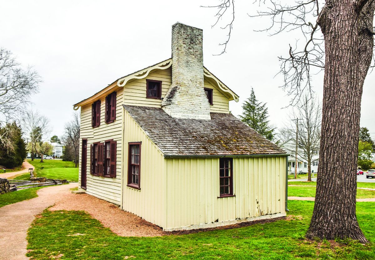 Innis House – The Innis House survived the Battle of Fredericksburg. It was riddled with bullet holes and shell fragments. While some exterior wood was repaired or replaced, the residents simply wallpapered over most interior damage.