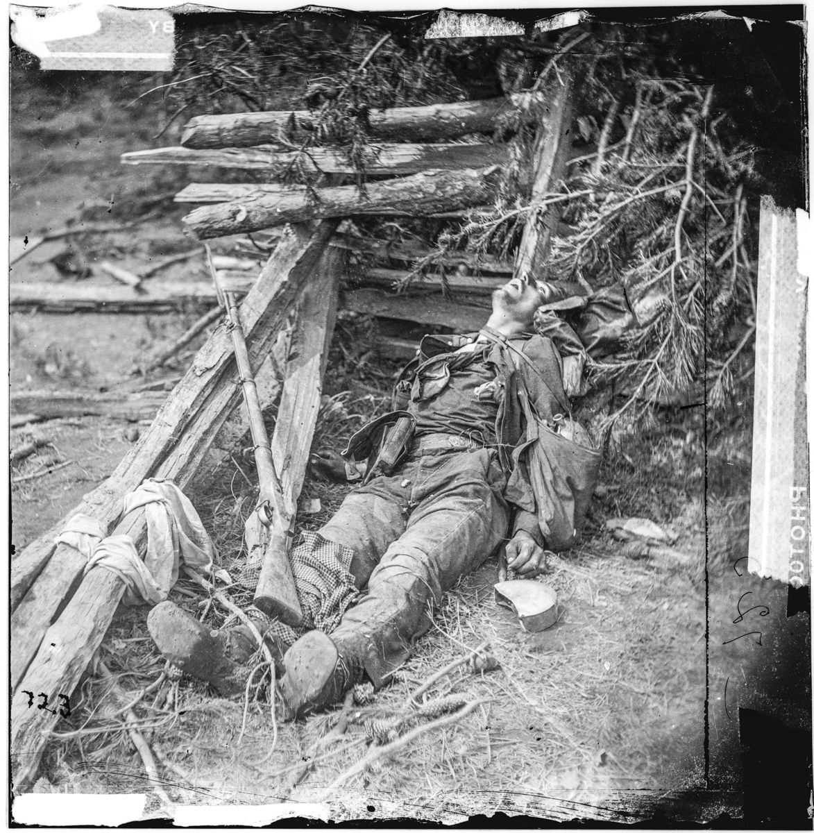 Spotsylvania Court House, Va., vicinity. Body of a Confederate soldier near Mrs. Alsop’s house