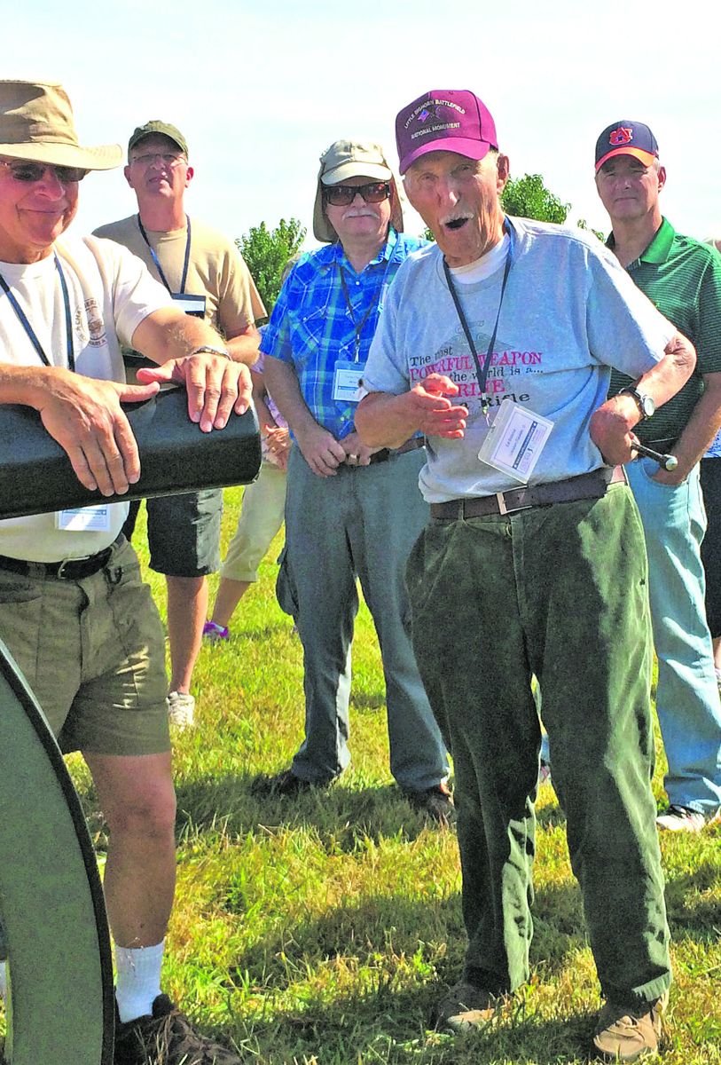 Historian Ed Bearss leads a Chambersburg Civil War battlefield tour. (Chambersburg Civil War Seminars & Tours)