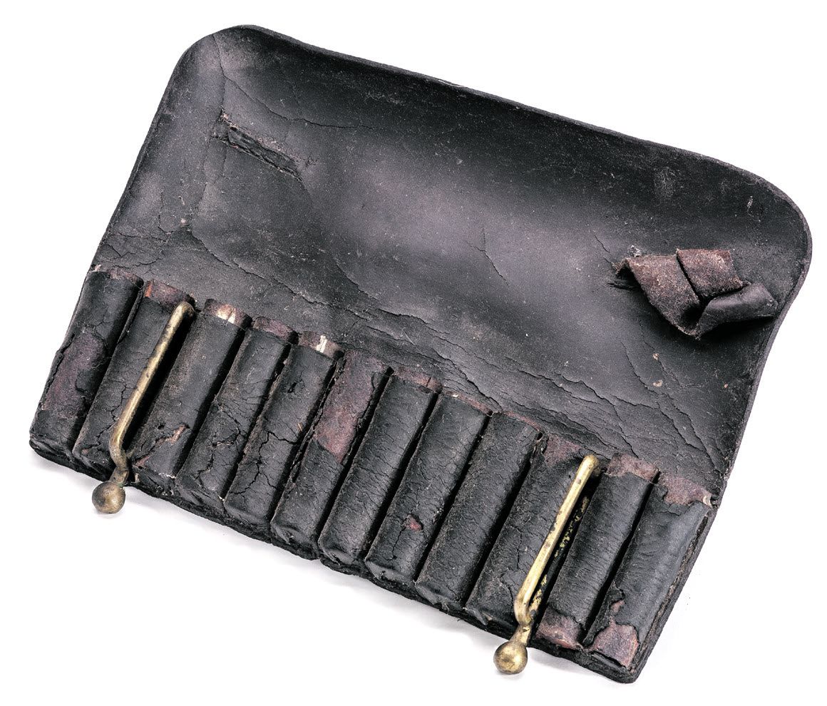 George W. Morse Carbine Cartridge Belt — lead photograph from the original article