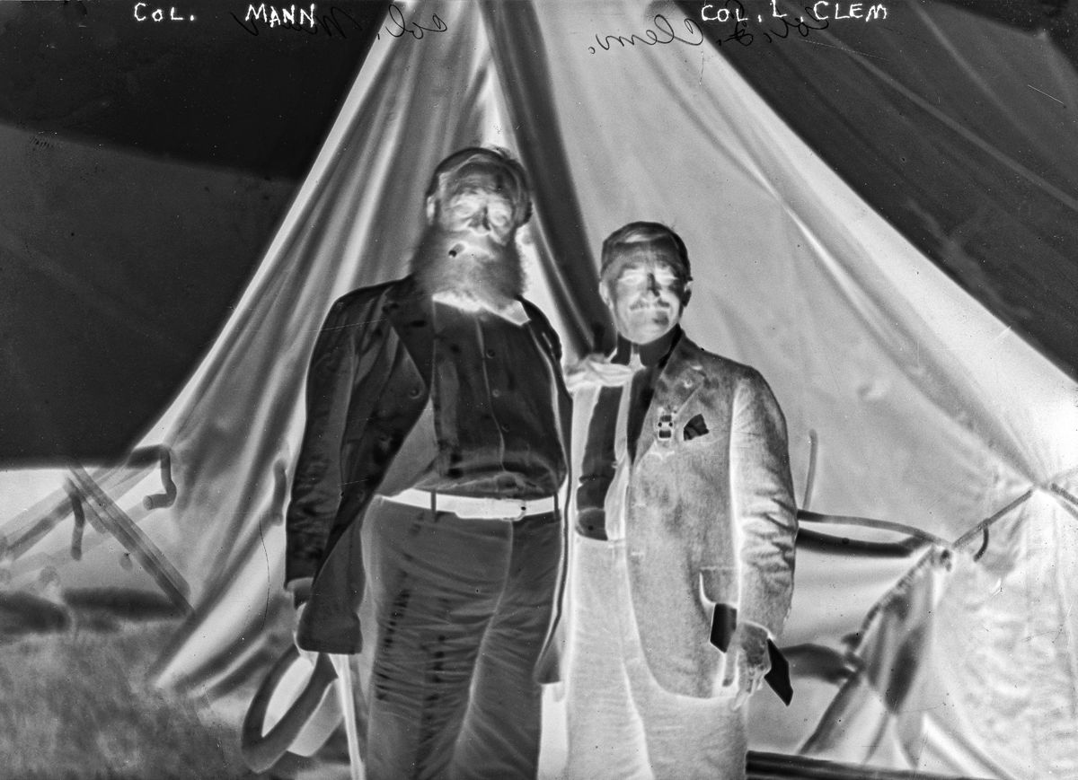 William d’Alton Mann and John Clem, 1913 Gettysburg.