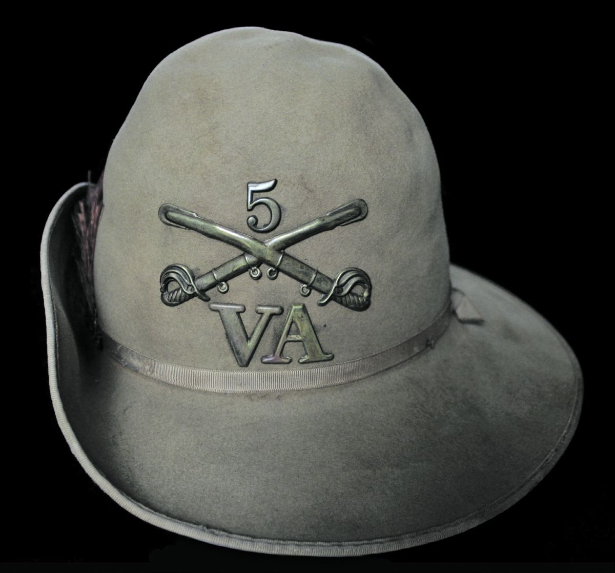 Front view of slouch hat worn by a soldier in the 5th Virginia Cavalry.