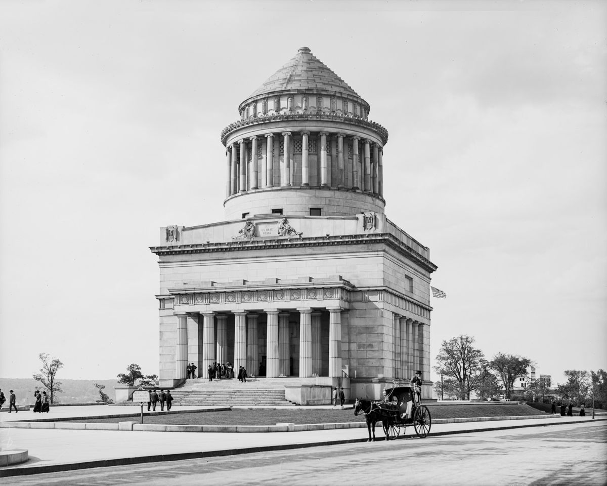 Grant’s Tomb, New York, N.Y. Detroit Publishing Co., publisher, between 1900 and 1910.