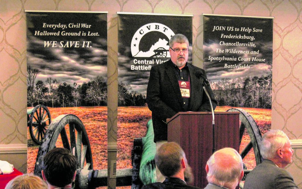 CVBT president Tom Van Winkle addresses conference dinner attendees.