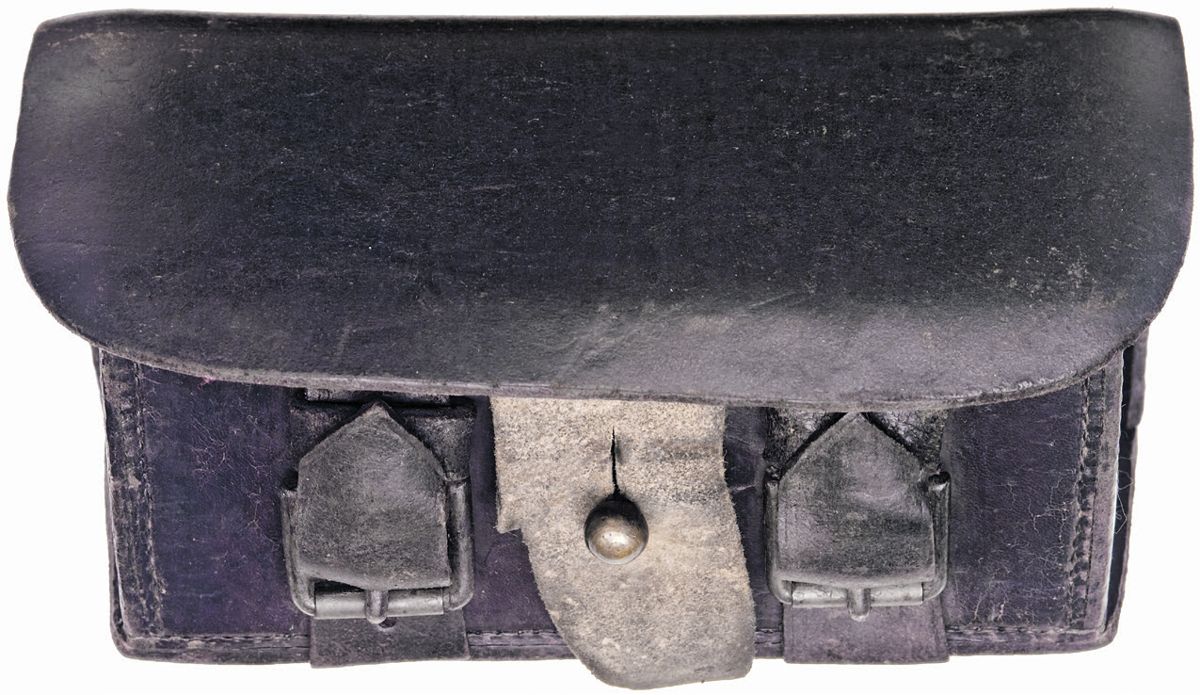 Front and bottom view of an imported English cartridge box.