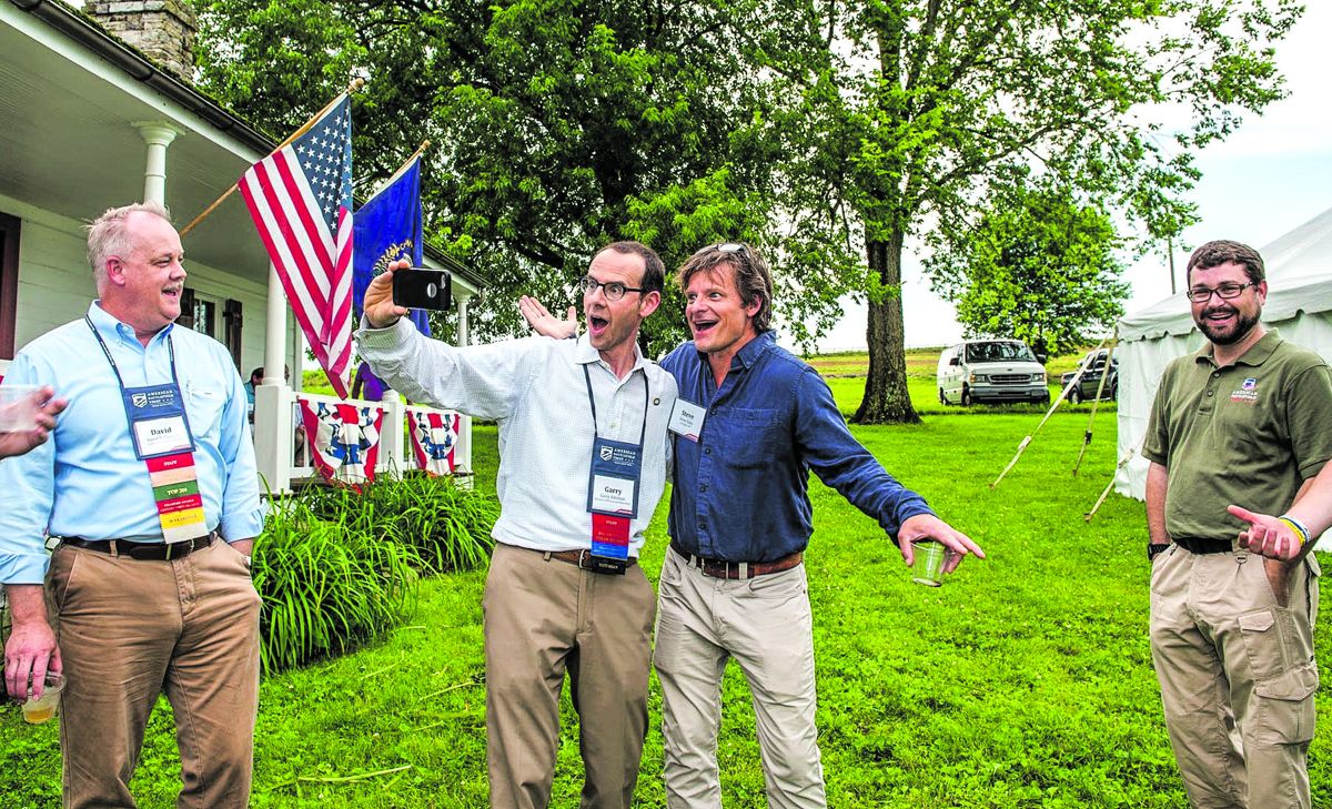 scene—outside the Bottom House at Perryville—in the accompanying photo below.