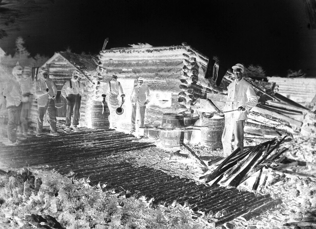Log hut company kitchen, 1864. (111-B-252, National Archives Identifier 524671)