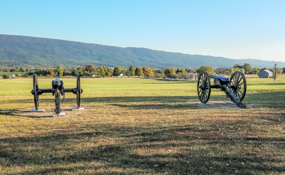Carlin’s Battery Position, 2019. The Bushong Farm complex is beyond the right cannon´s left wheel.