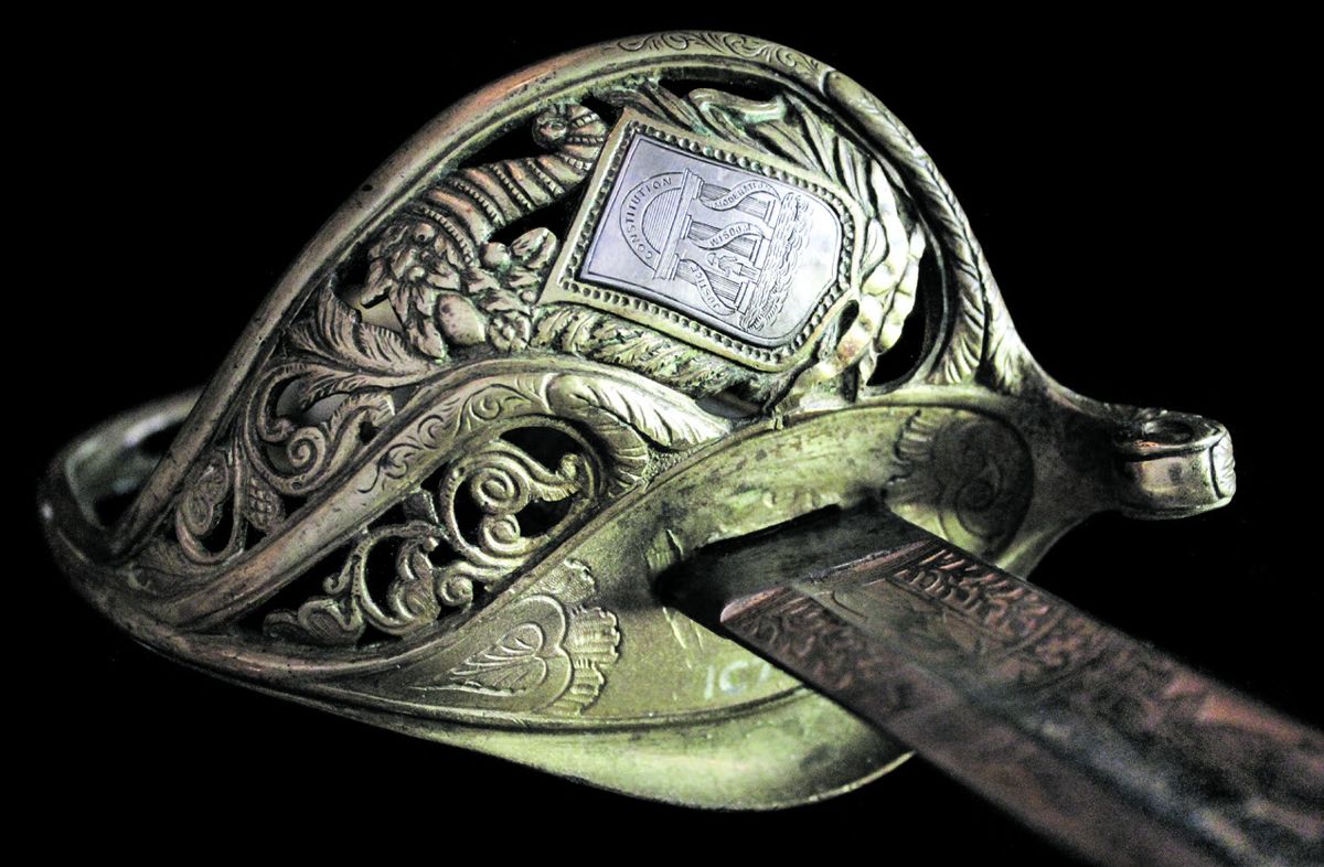 View of the basket with silver Georgia state seal inlay.