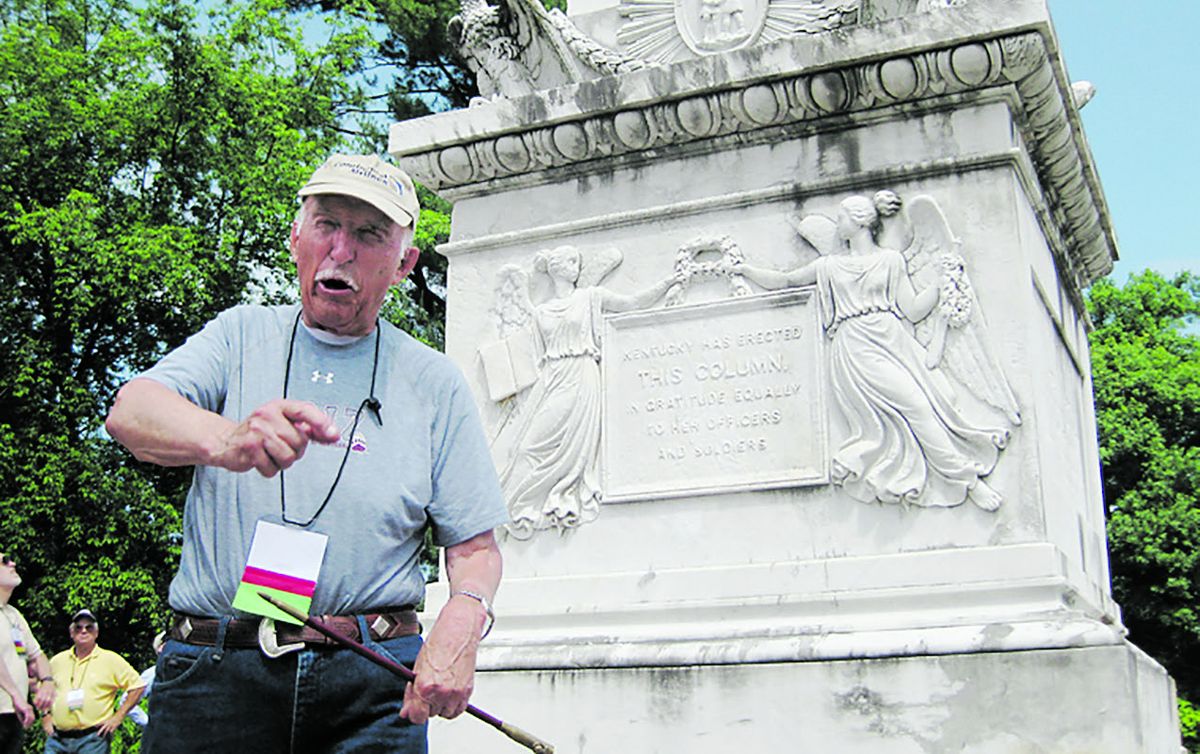 Ed leads people on a tour of a Civil War battlefield in Kentucky. David Duncan / American Battlefield Trust.