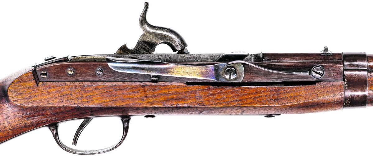 Hall-North receiver with the breech block closed, showing the side-mounted action operating lever. Note that no Ordnance Officer’s final acceptance cartouche was applied to this carbine, which is not uncommon on these arms. Note the fire blued operating lever that is toning towards straw with age and handling.