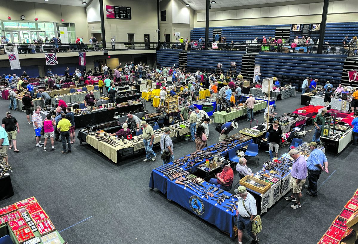 43rd Annual Southeastern Civil War and Antique Gun Show — lead photograph from the original article