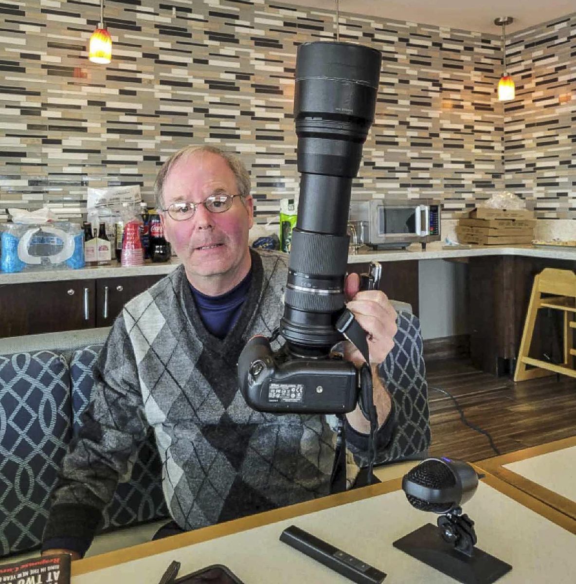 Among our workshops, Chris Heisey gave us photography tips. “Does anyone have lens envy?” he asked.