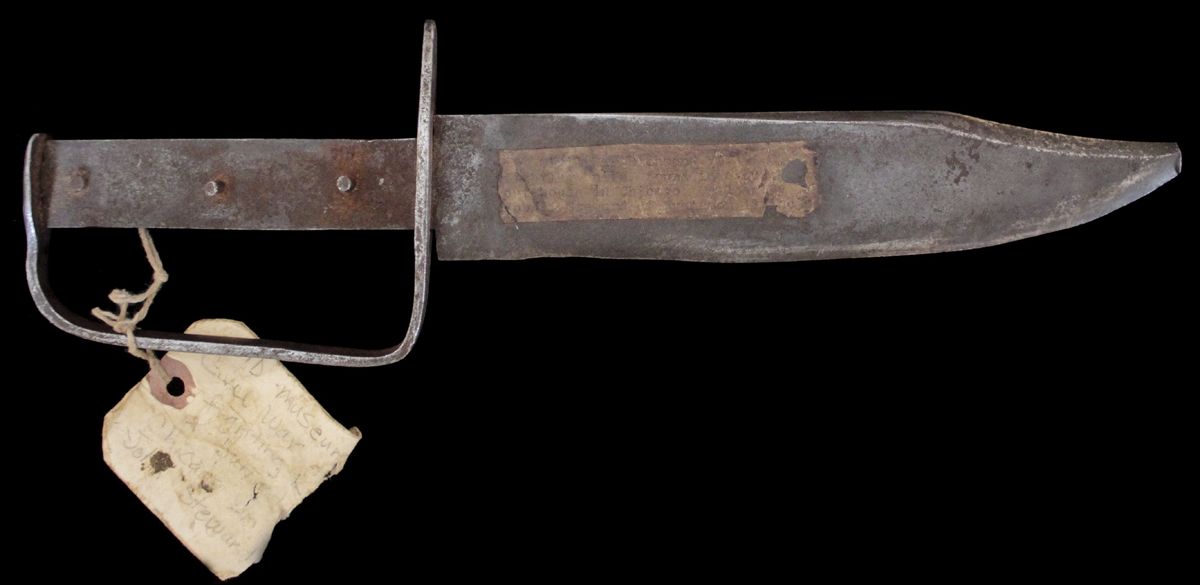 Historic Burger & Brother D-guard Bowie Knife — photograph 3 from the original article