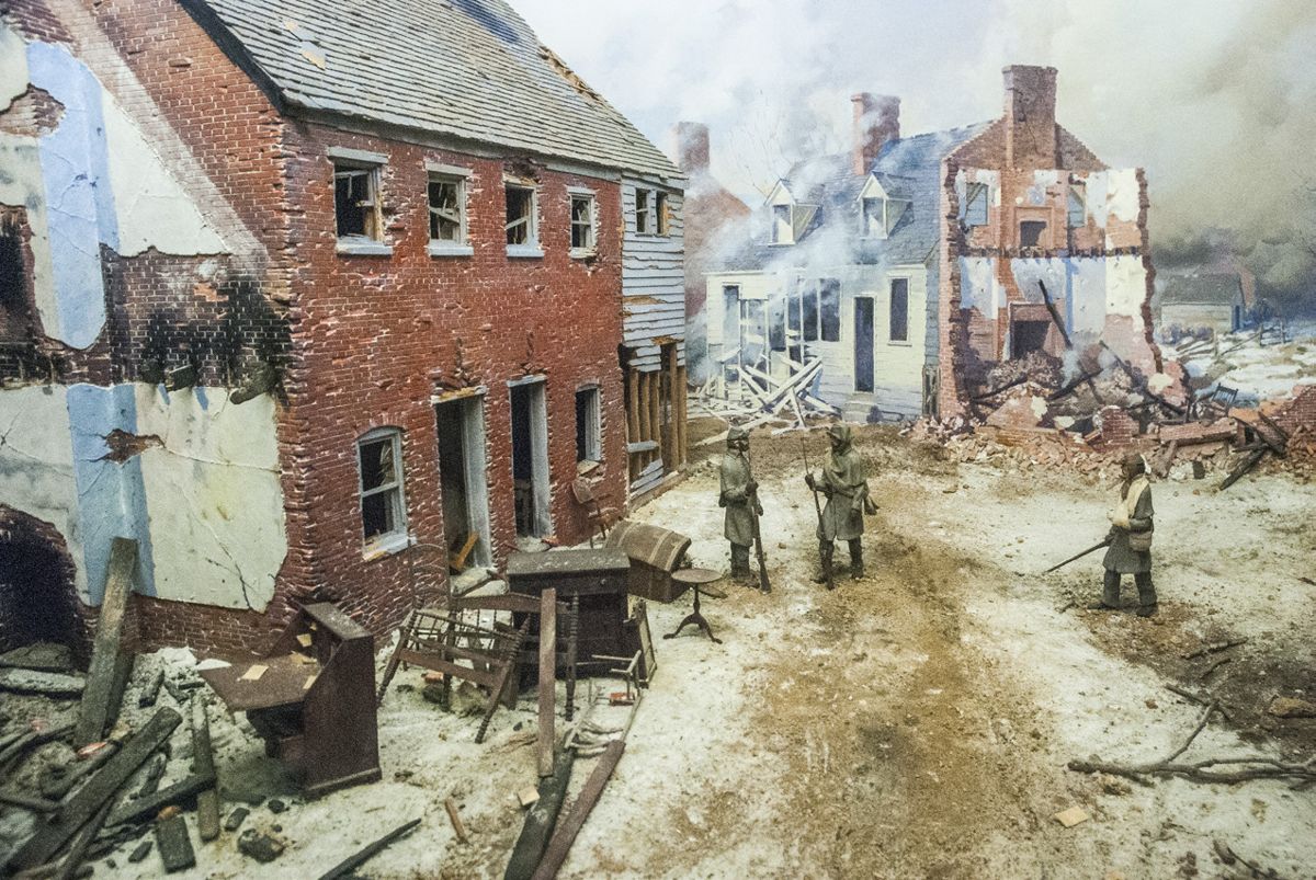 Diorama showing Fredericksburg circa December 1862.