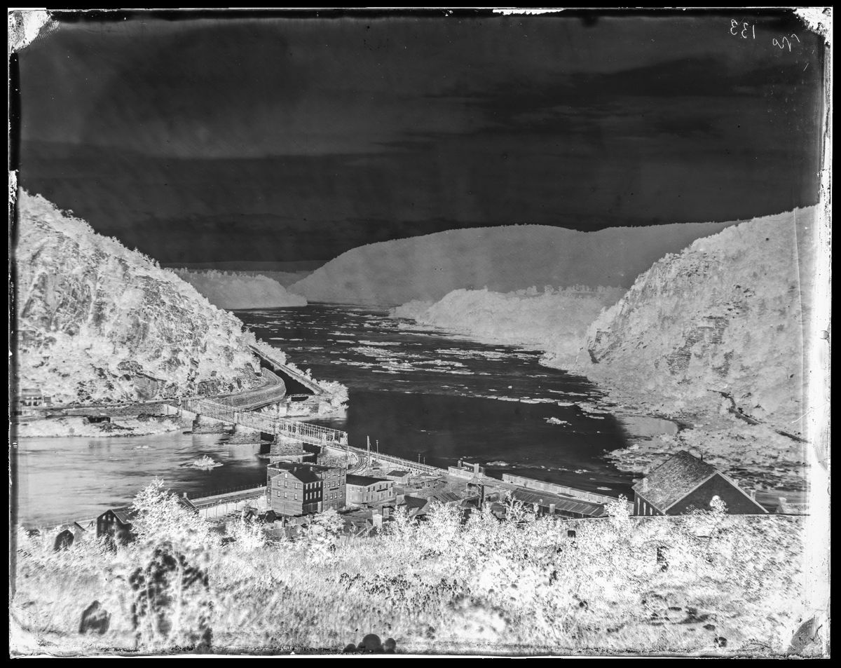 Harper’s Ferry, Looking Down The Potomac. (Library of Congress)