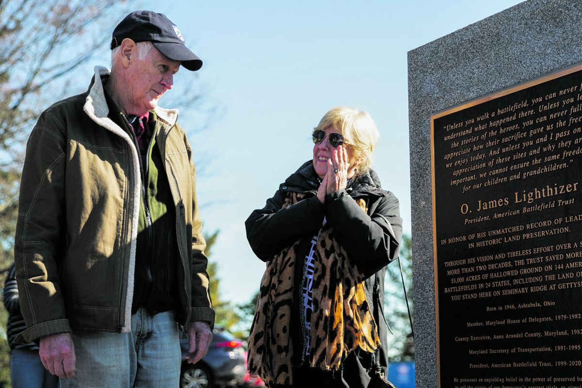 Former Trust President Jim Lighthizer looks at monument erected in his honor on Gettysburg’s Seminary Ridge. Photos by Noel Kline.