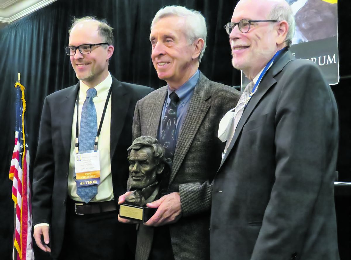 Gary Gallagher (center) was awarded the 2021 Richard Nelson Current Award of Achievement by Jonathan White (left) with Harold Holzer (right).
