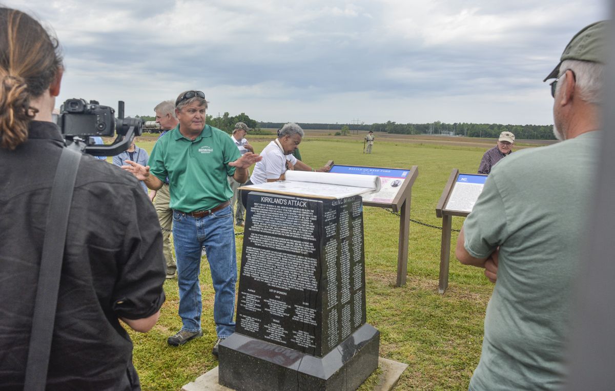 Monument partially paid for by an Ohioan, lists known Confederate casualties.