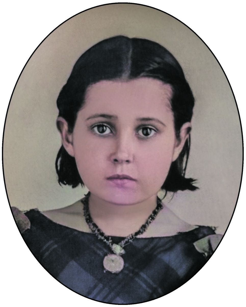 This young girl’s facial expression tells it all. The sadness is clearly visible in her blank stare. Any war, during any time, always has casualties at home.