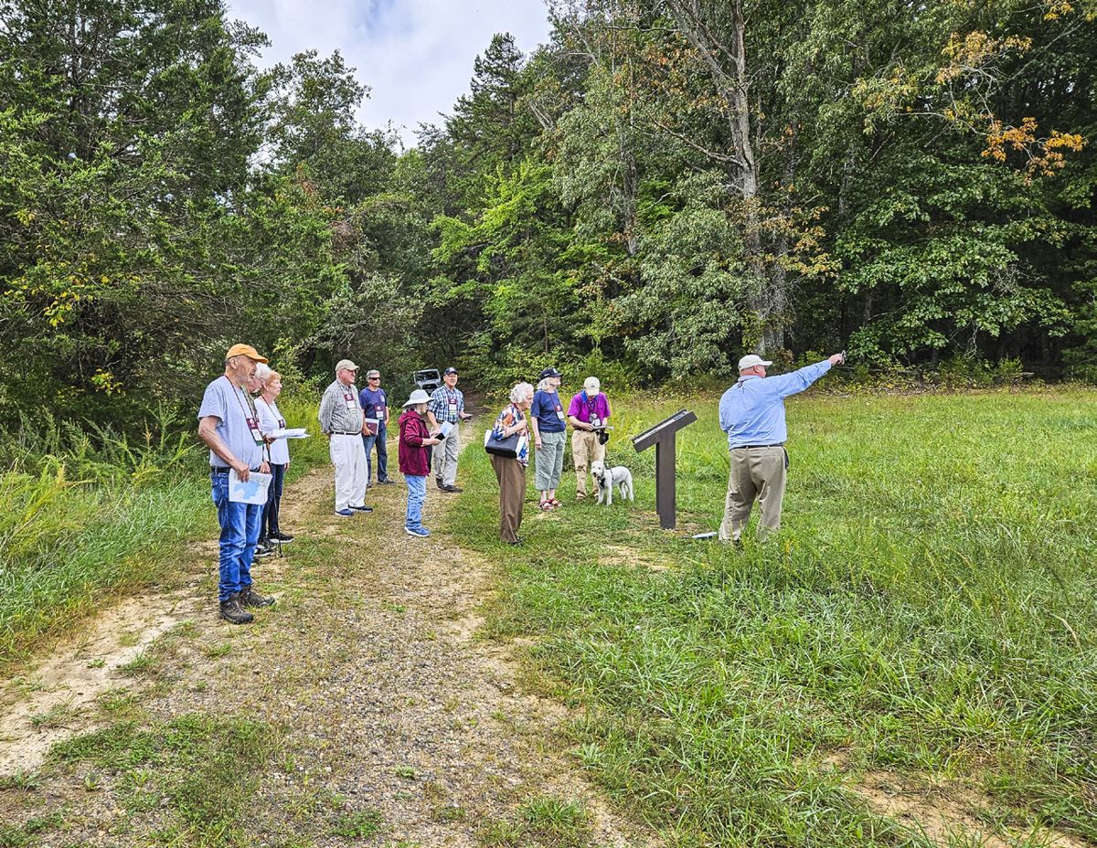 John Kanaster tours CVBT Generals at Mine Run.