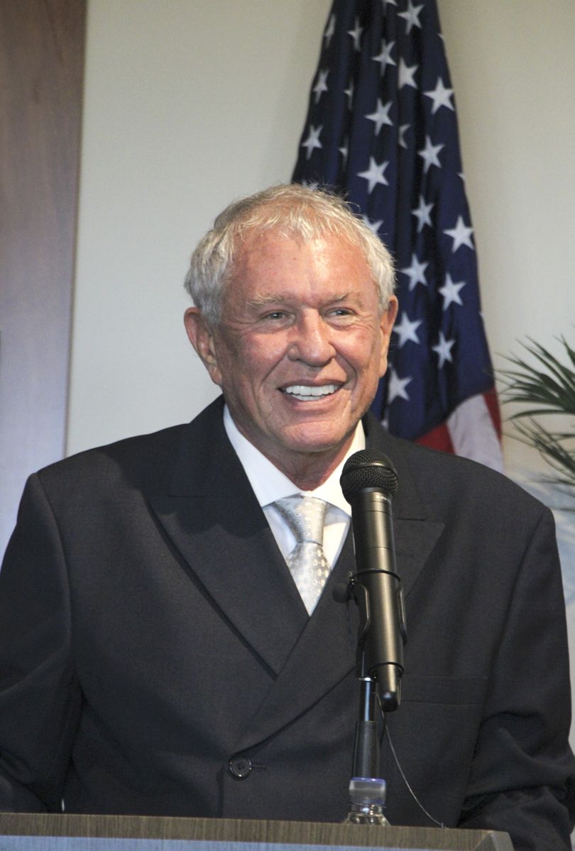 Actor Tom Berenger speaks on his role in the movie.