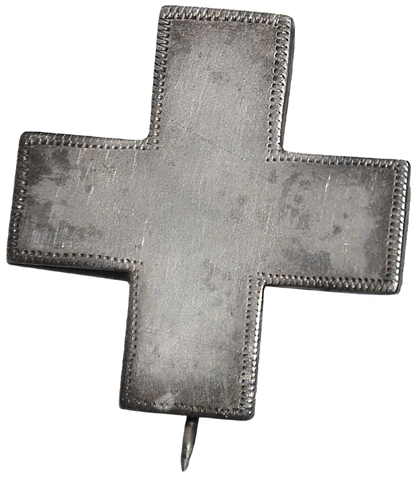 Sixth Corps badge similar to the one the officers are wearing on their uniforms. (Courtesy The Horse Solder.)